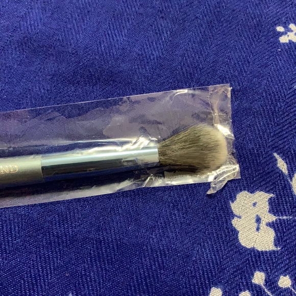 ALAMAR COSMETICS + FARAH Makeup Brushes Brand New - Picture 5 of 6